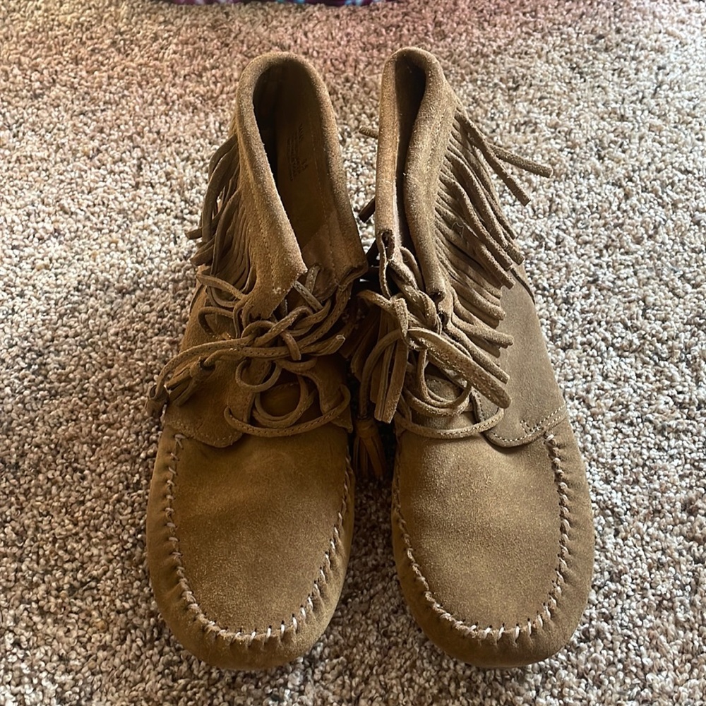 Minnetonka Lace Up Ankle Boots